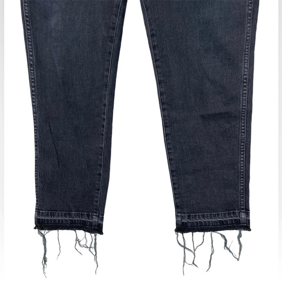 THE GREAT. The Fellow Black Jeans Womens Size 30 Raw Hem Denim Button Fly - Picture 8 of 8